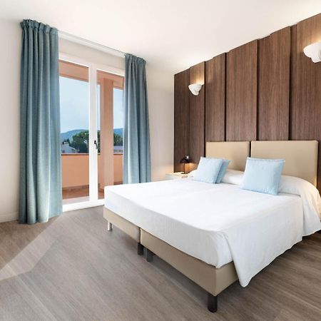 Hotel Riva Del Sole Марина-ді-Кампо Екстер'єр фото