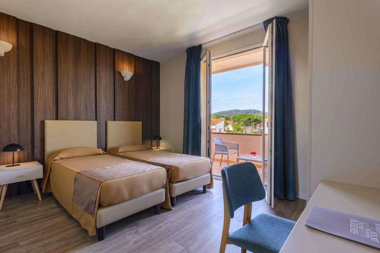 Hotel Riva Del Sole Марина-ді-Кампо Екстер'єр фото